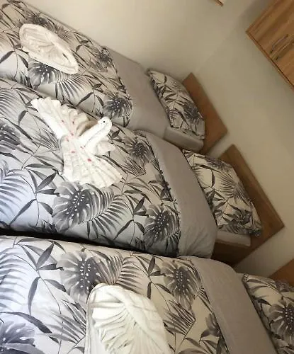 Apartma Eli2 דירה *